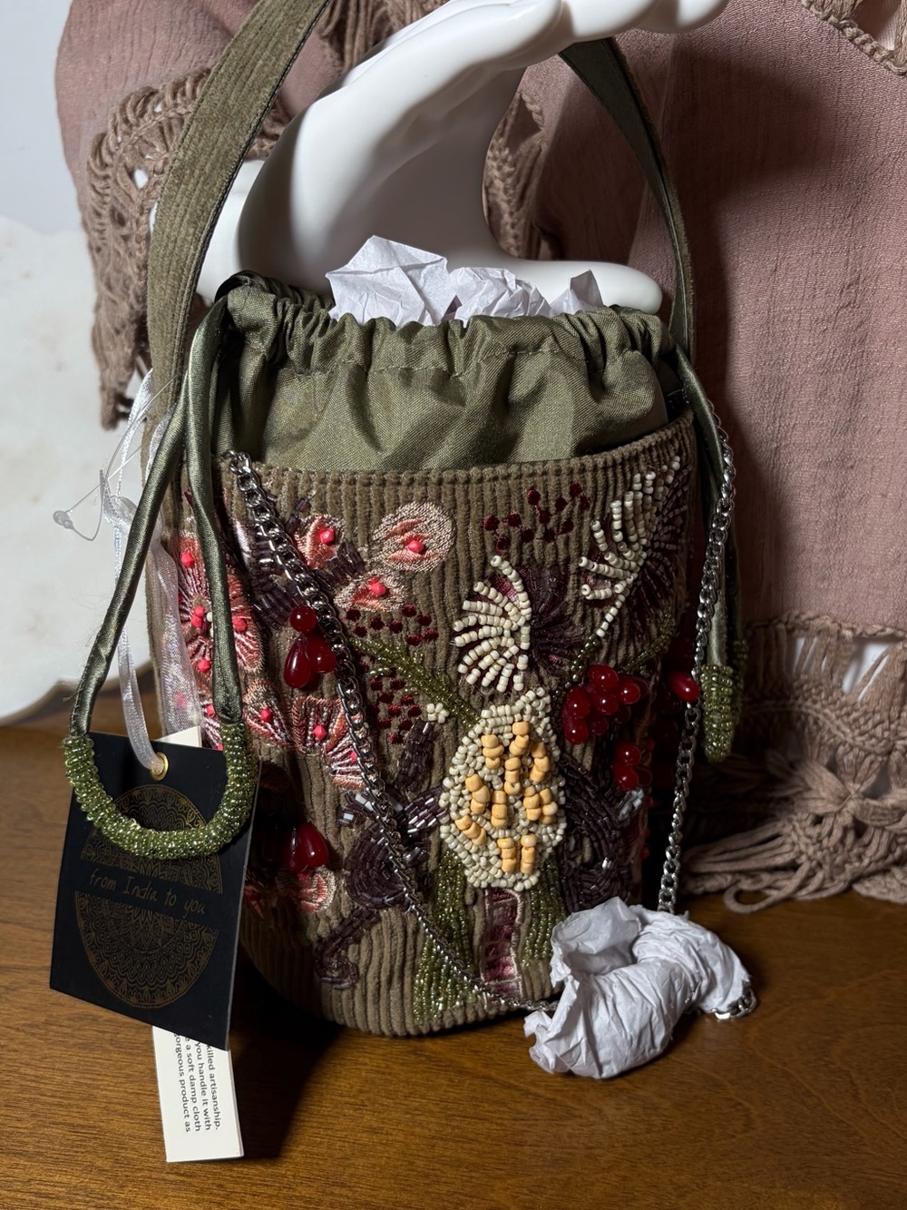 VIRAL BEADED BAG - ABSTRACT PALM TREE 2026